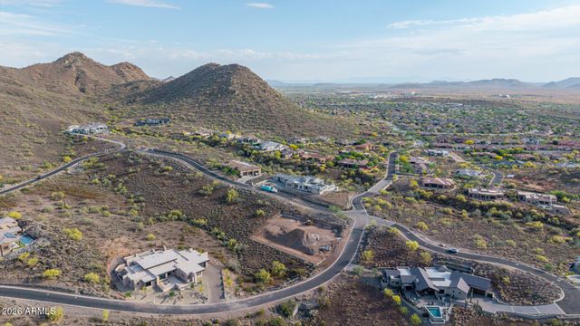 2516 W PRAIANO Way -, Phoenix, AZ 85086