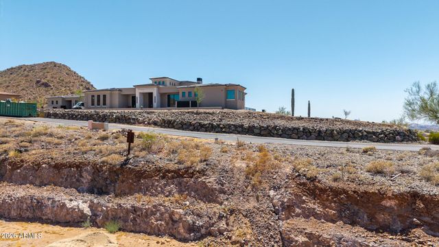 2516 W PRAIANO Way -, Phoenix, AZ 85086