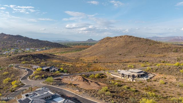 2516 W PRAIANO Way -, Phoenix, AZ 85086