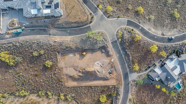 2516 W PRAIANO Way -, Phoenix, AZ 85086