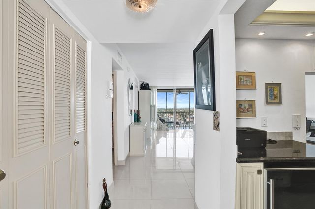 303 N Riverside Drive PH3, Pompano Beach, FL 33062