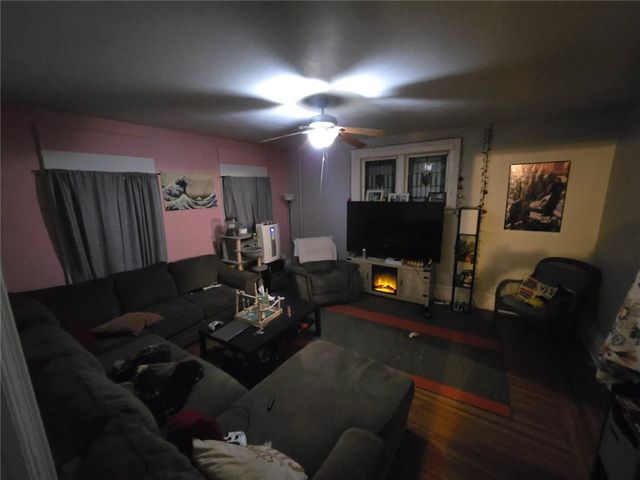 17 Mckenzie Street, Bergen, NY 14416