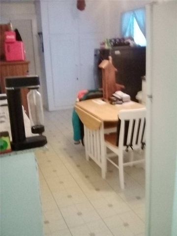 17 Mckenzie Street, Bergen, NY 14416