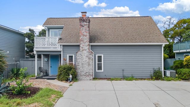 605B 17th Ave. N, North Myrtle Beach, SC 29582