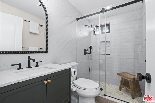 3152 Atwater Avenue, Los Angeles, CA 90039