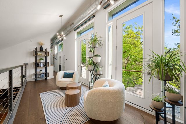 5804 Highland PASS, Austin, TX 78731