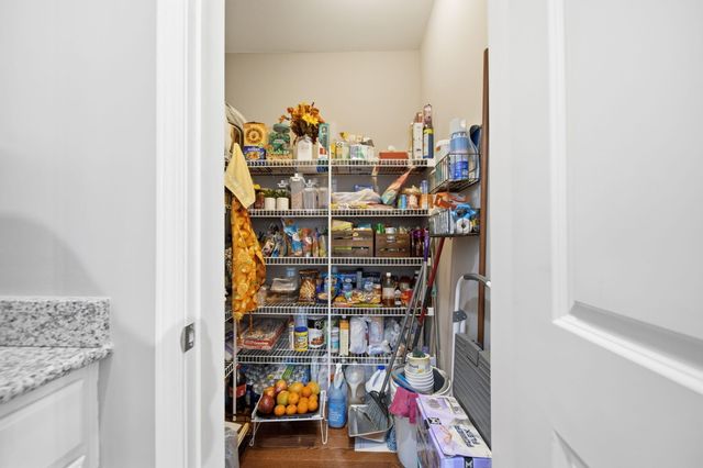 4070 Magnolia Parkway, Jackson, MI 49201