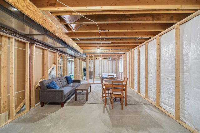 4070 Magnolia Parkway, Jackson, MI 49201