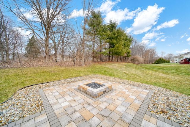 4070 Magnolia Parkway, Jackson, MI 49201