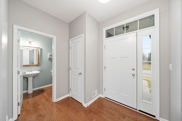 4070 Magnolia Parkway, Jackson, MI 49201