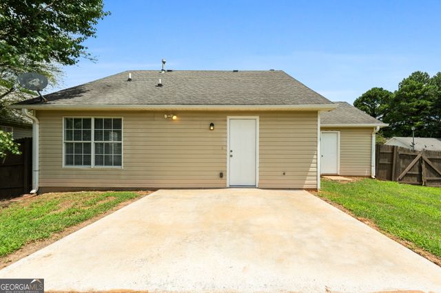 1501 N Hampton Court, Hampton, GA 30228