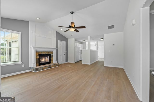 1501 N Hampton Court, Hampton, GA 30228
