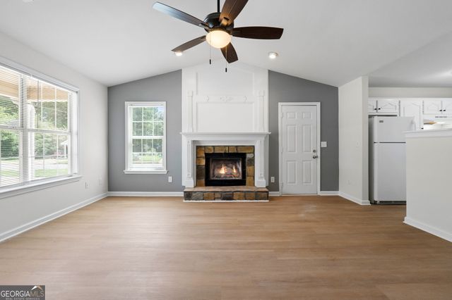 1501 N Hampton Court, Hampton, GA 30228