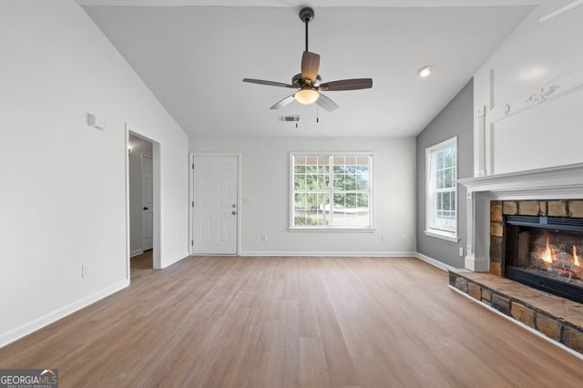 1501 N Hampton Court, Hampton, GA 30228