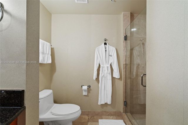 18001 Collins Ave 2010, Sunny Isles Beach, FL 33160