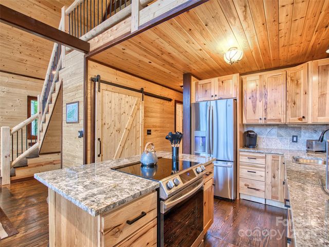 171 Jade Drive, Clyde, NC 28721