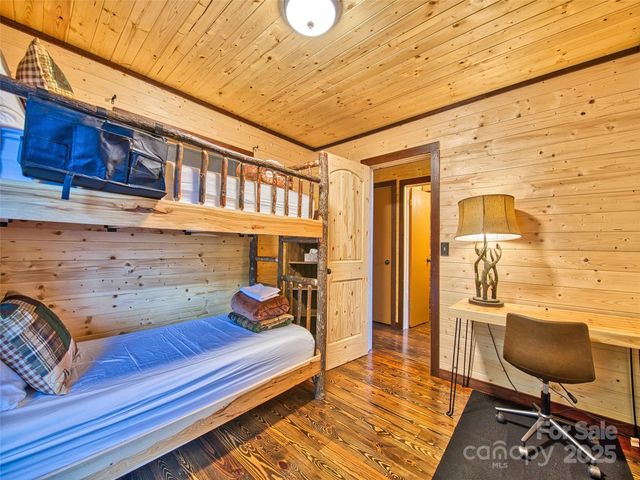 171 Jade Drive, Clyde, NC 28721