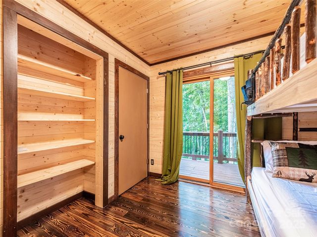171 Jade Drive, Clyde, NC 28721