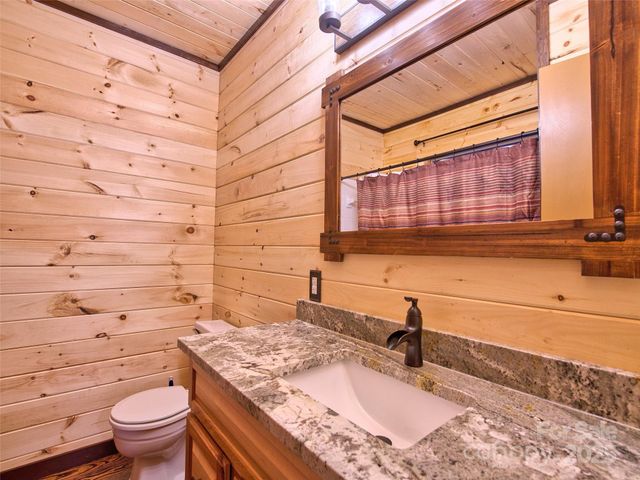 171 Jade Drive, Clyde, NC 28721
