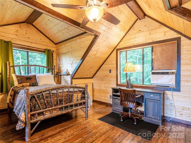 171 Jade Drive, Clyde, NC 28721
