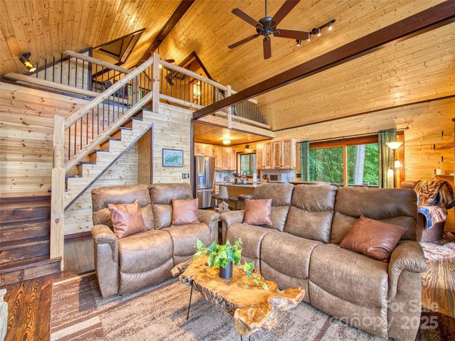 171 Jade Drive, Clyde, NC 28721