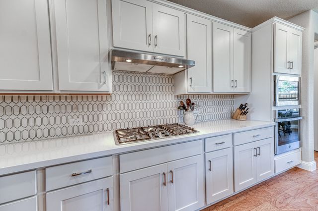 1112 Heritage Trail, Northlake, TX 76226