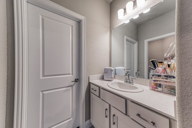1112 Heritage Trail, Northlake, TX 76226