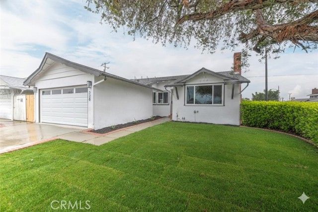 328 E 213th St, Carson, CA 90745