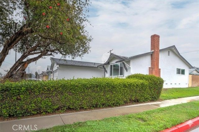 328 E 213th St, Carson, CA 90745