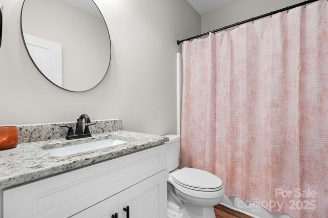 1724 Ivey Court, Maiden, NC 28650