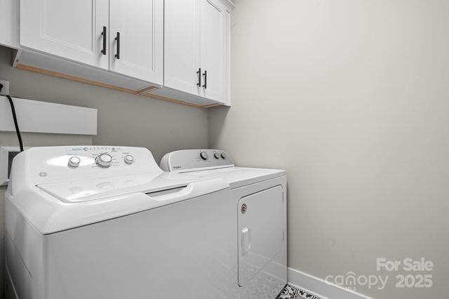 1724 Ivey Court, Maiden, NC 28650