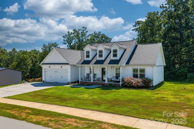 1724 Ivey Court, Maiden, NC 28650