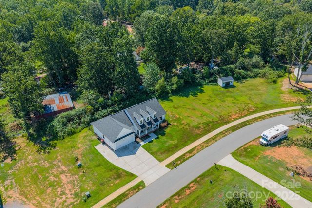 1724 Ivey Court, Maiden, NC 28650