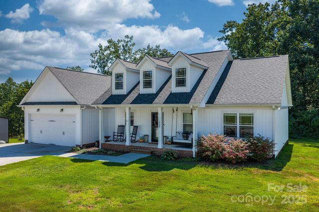 1724 Ivey Court, Maiden, NC 28650