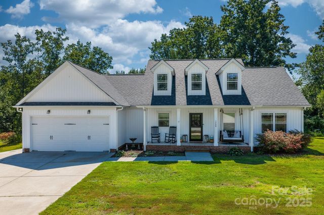 1724 Ivey Court, Maiden, NC 28650
