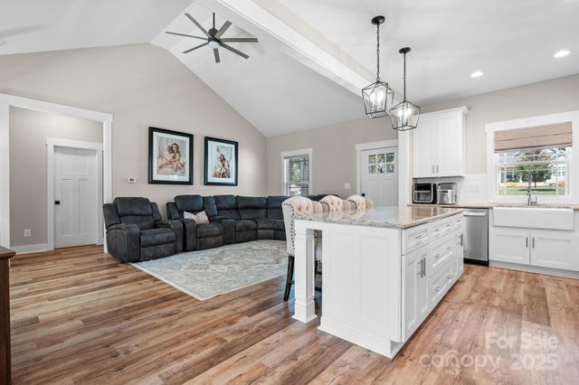 1724 Ivey Court, Maiden, NC 28650