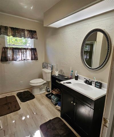 1212 E Hermosa, Frederick, OK 73542