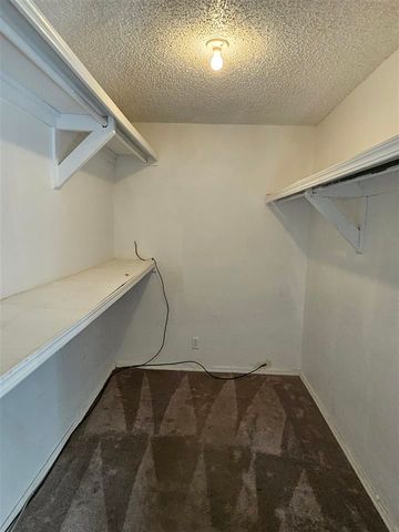 1212 E Hermosa, Frederick, OK 73542