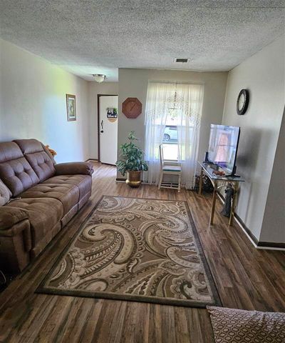 1212 E Hermosa, Frederick, OK 73542