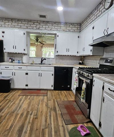 1212 E Hermosa, Frederick, OK 73542