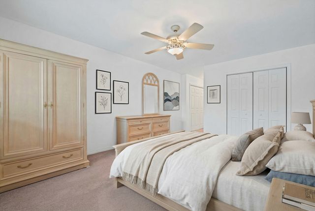 1 N Dee Road 1B, Park Ridge, IL 60068