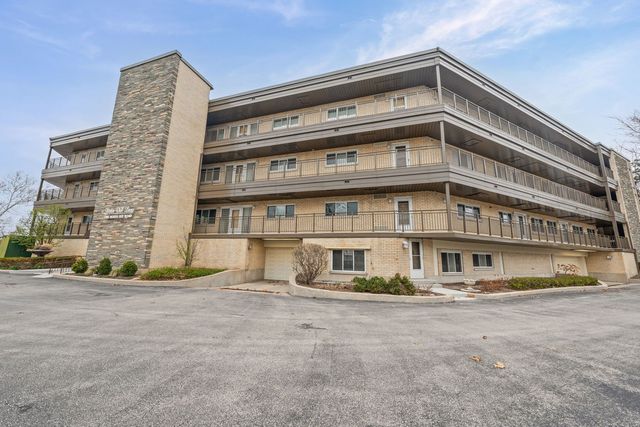 1 N Dee Road 1B, Park Ridge, IL 60068