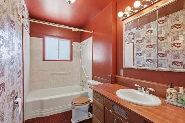1424 E EMPIRE Ave, Spokane, WA 99207
