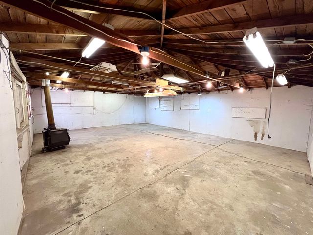 1424 E EMPIRE Ave, Spokane, WA 99207