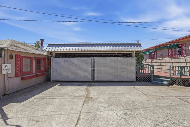 1424 E EMPIRE Ave, Spokane, WA 99207