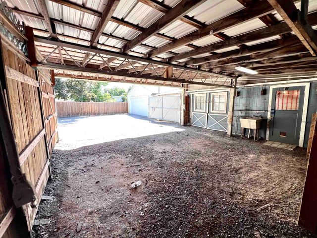 1424 E EMPIRE Ave, Spokane, WA 99207