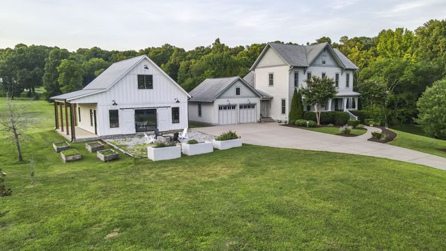 6502 Peytonsville Arno Rd, College Grove, TN 37046