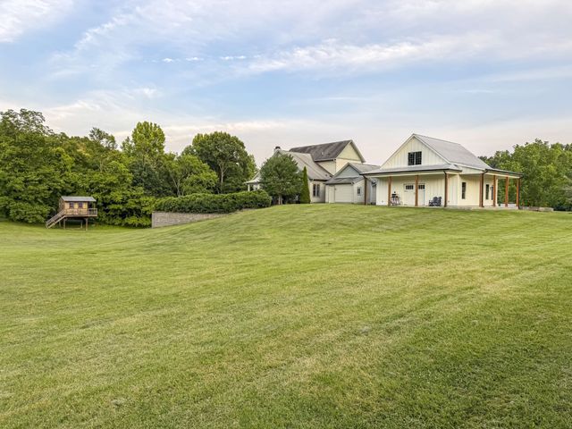 6502 Peytonsville Arno Rd, College Grove, TN 37046