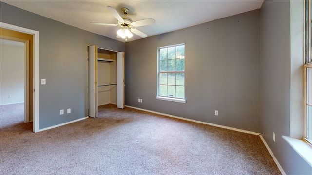 18639 Evergreen Lane, Springdale, AR 72764