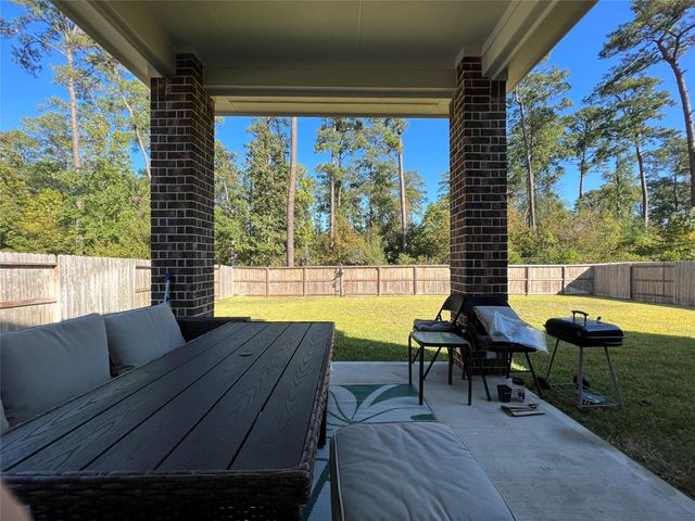 120 Wake Valley Court, Conroe, TX 77304